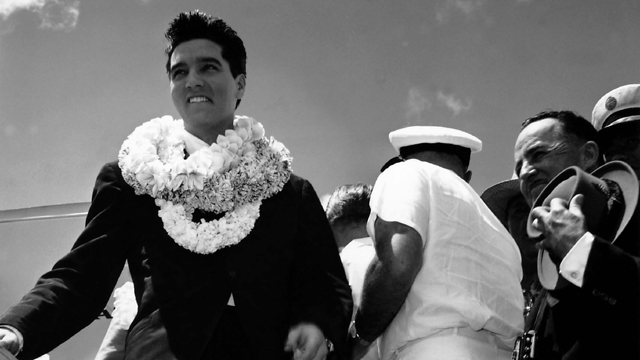 Elvis arriving in Hawaii